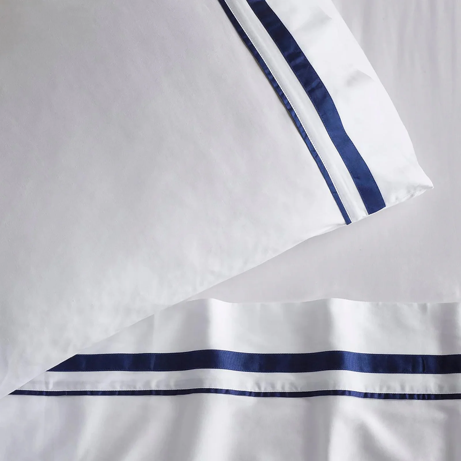 Cloud 1000 TC Egyptian Cotton White Navy Deep King Sheet sets by Renee Taylor - Image 4