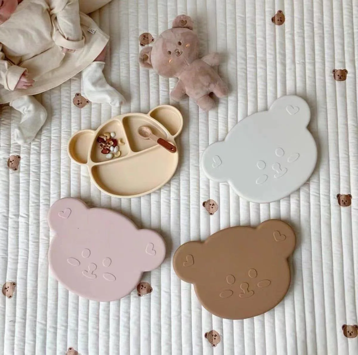 Grosmimi Bear Silicone Suction Food Plate with Silicone Lid Oatmeal - Image 4